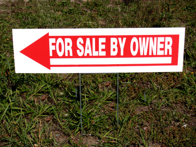 For Sale By Owner Sign. For Sale By Owner sign image