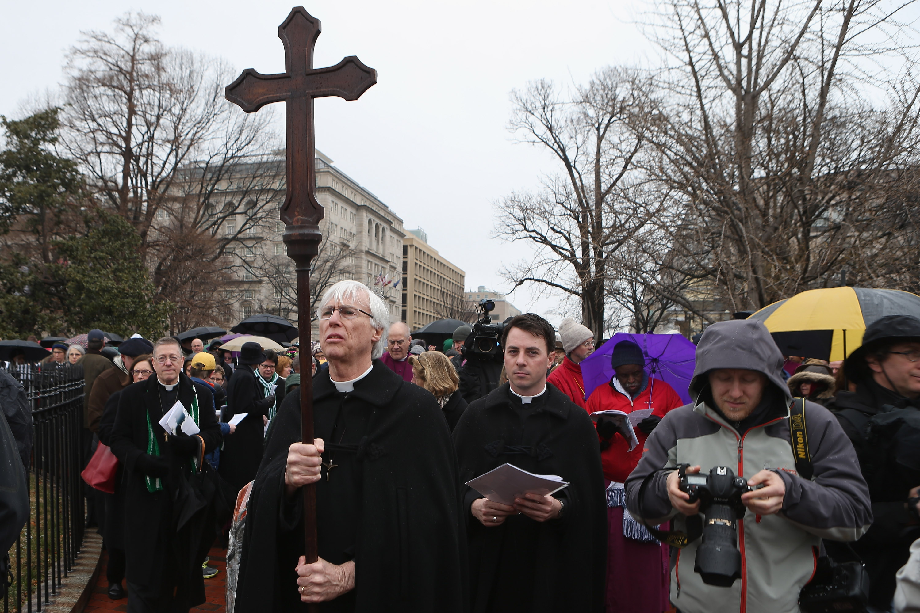 Mennonite beliefs and customs