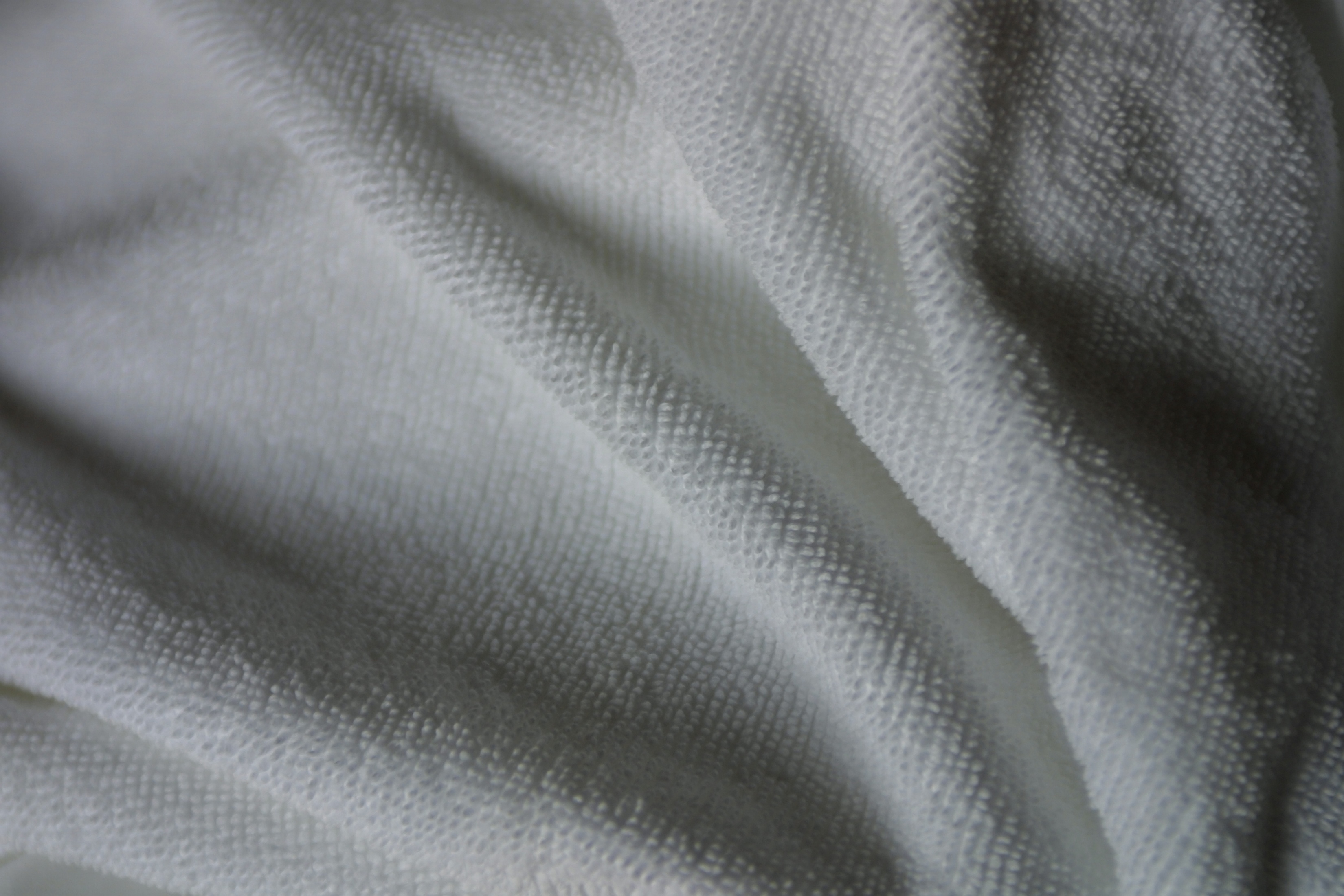 What Glows White Under Black Light