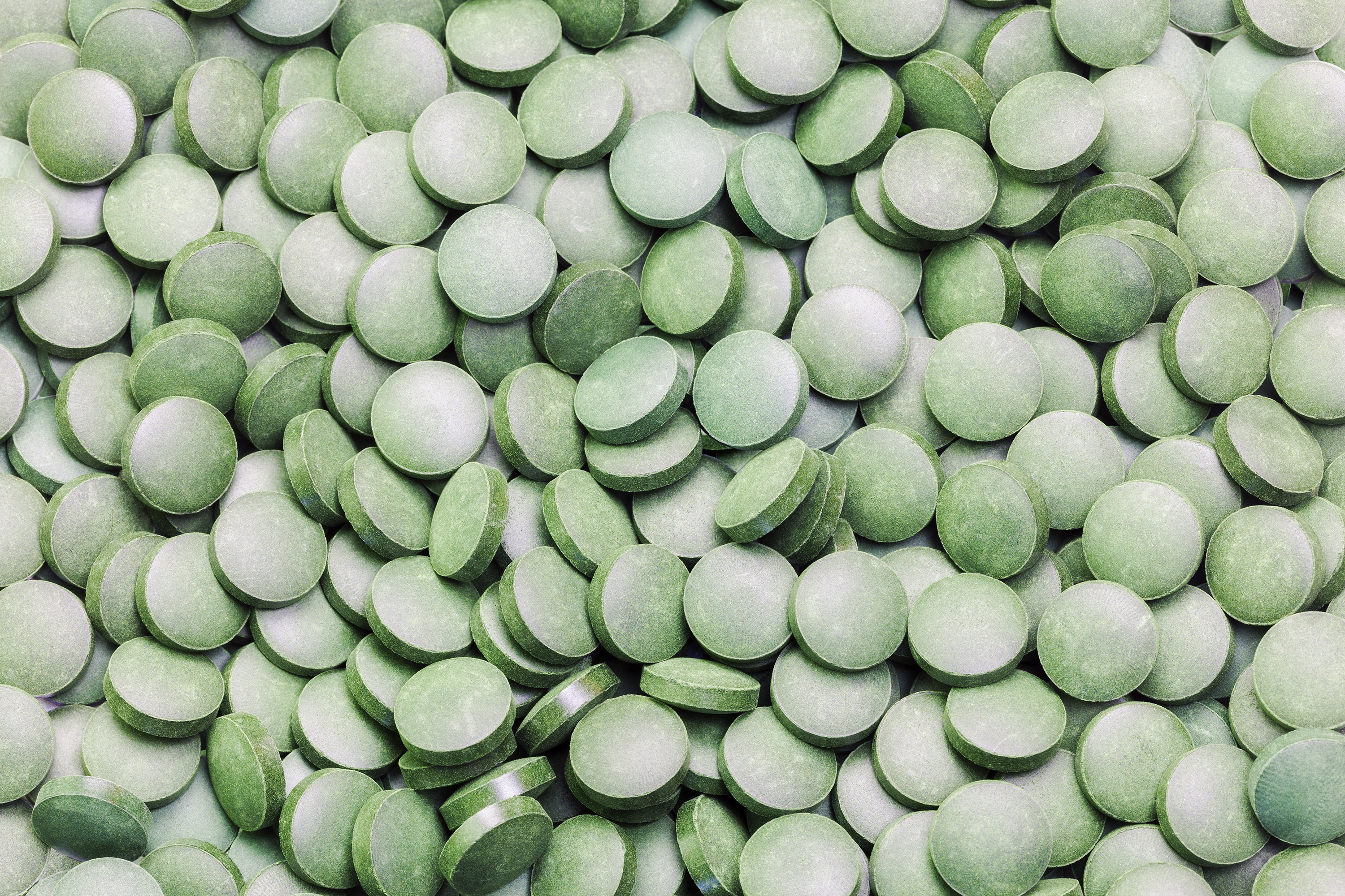 What Is Chlorella Good For? Healthfully