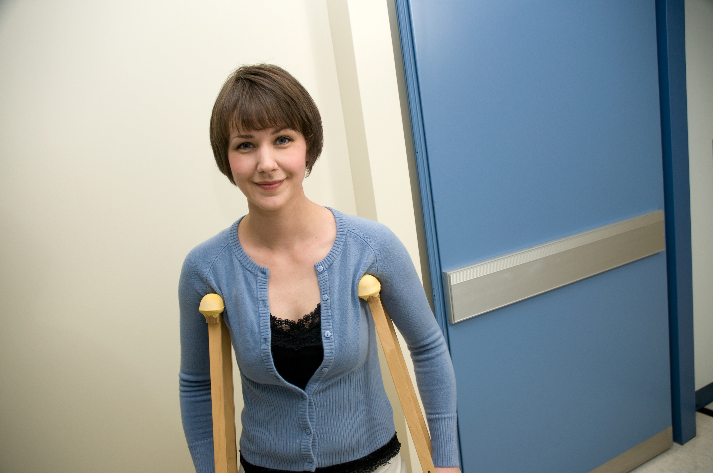 Se Puede Apoyar El Pie Con La Bota Walker Cómo usar una bota para caminar y muletas