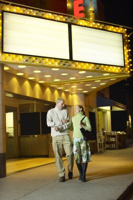 The Average Salary of a Movie Theater Employee | Chron.com