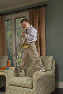 How to Deaden Sound Through Walls | Home Guides | SF Gate