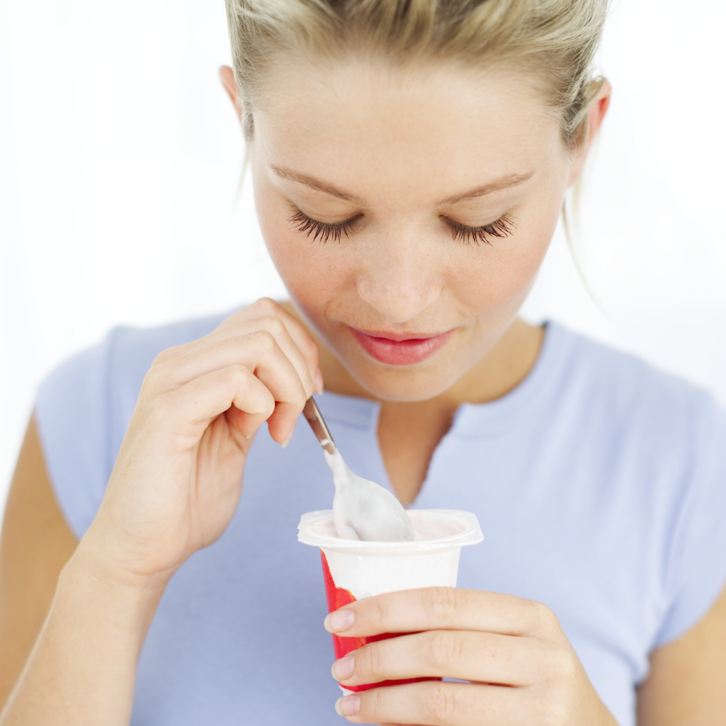 Foods Containing Lactobacillus & Bifidobacterium Healthfully