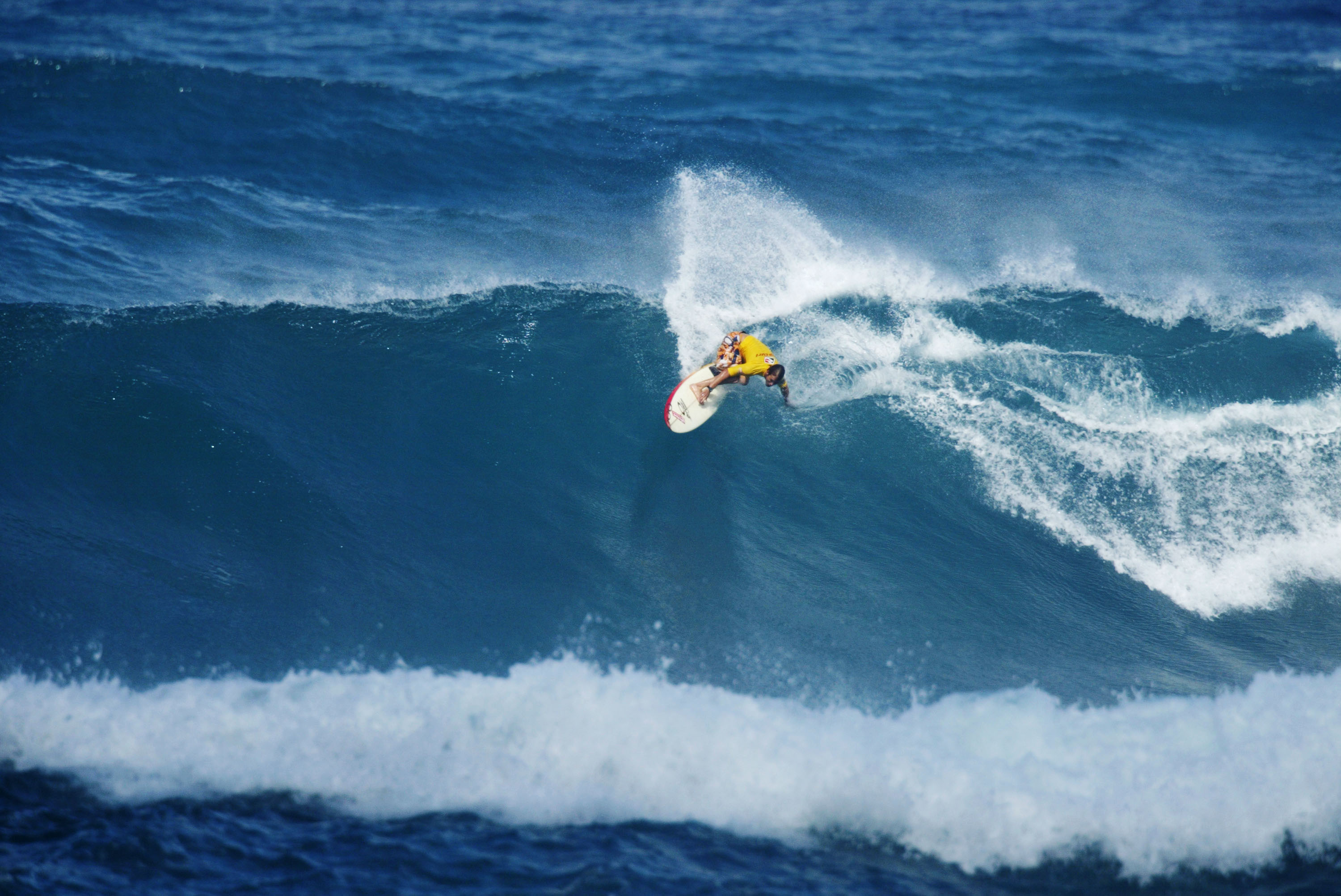 how-much-money-does-your-average-pro-surfer-make-sapling