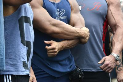 Sumo Wrestlers Compared to Bodybuilders