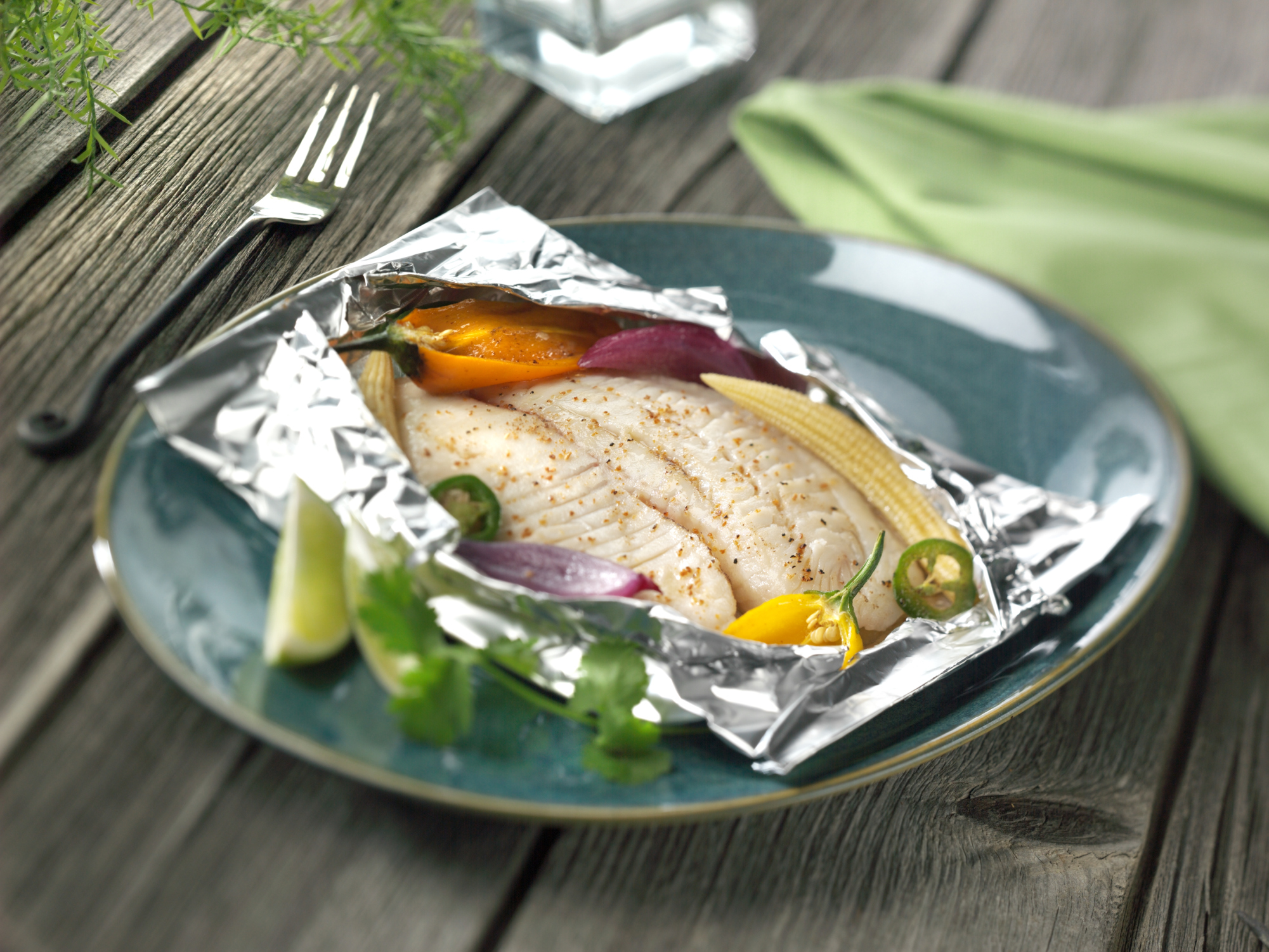 Baking fish in foil. At what temperature and how long does it take to bake the mackerel in the oven Baking fish in foil. At what temperature and how long does it take to bake the mackerel in the oven