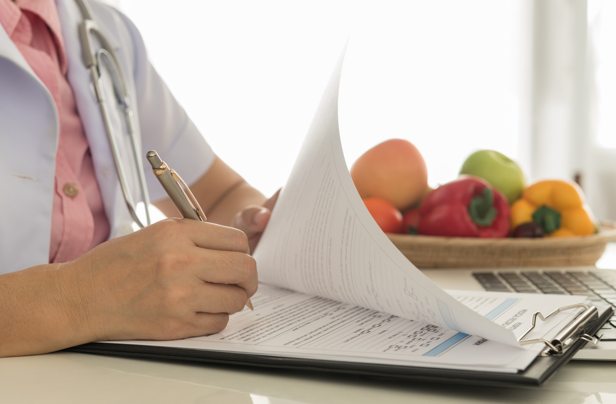 Types of Jobs As a Nutritionist Healthfully