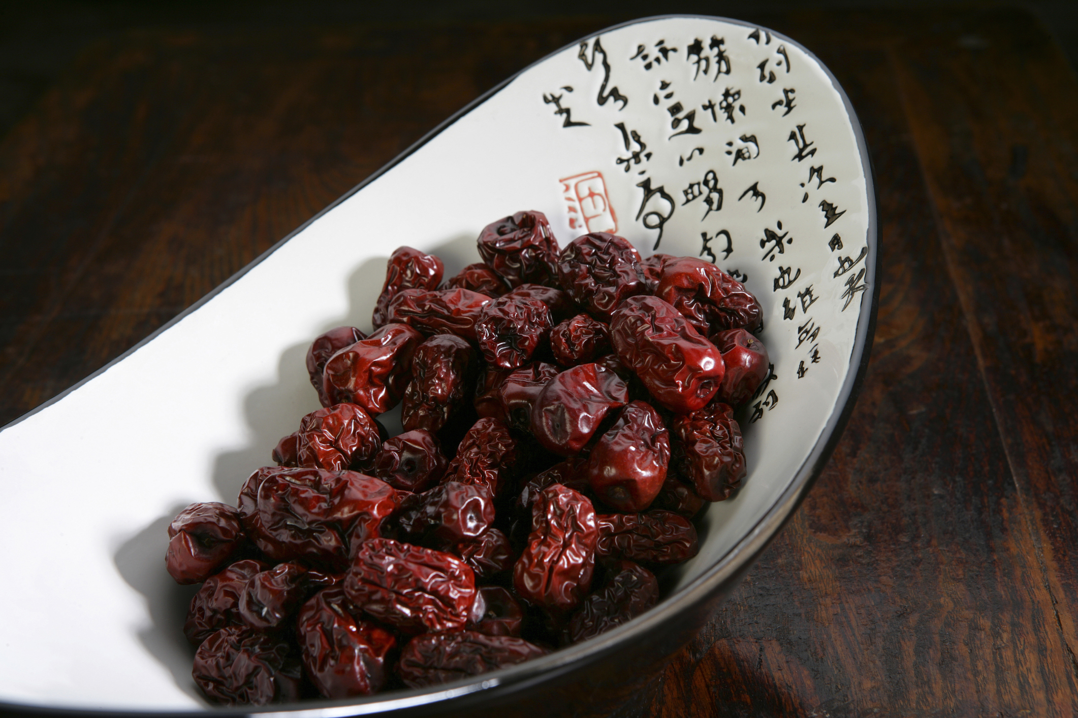 How to Reconstitute Dried Fruit Healthfully