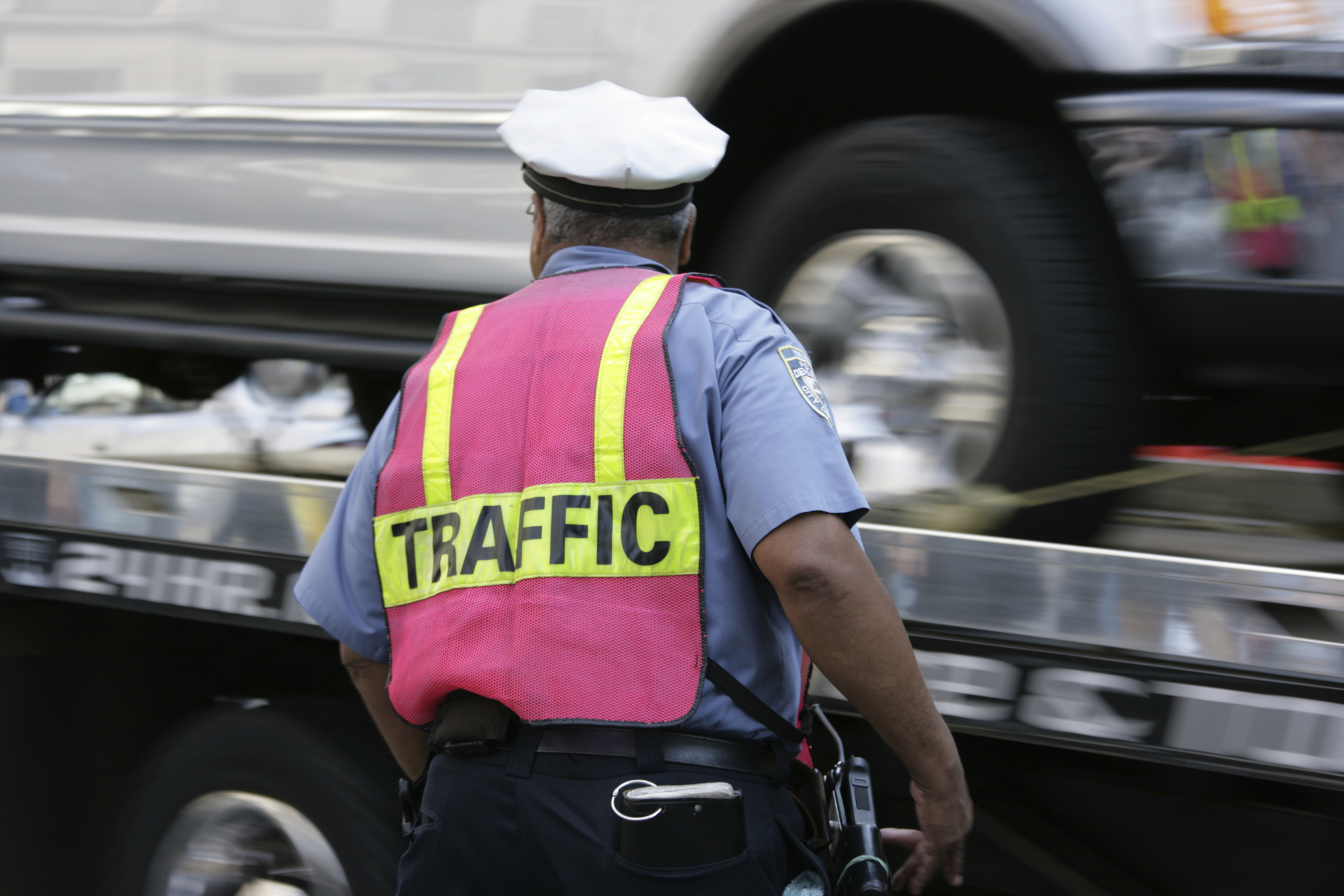 duties-of-a-traffic-officer-career-trend