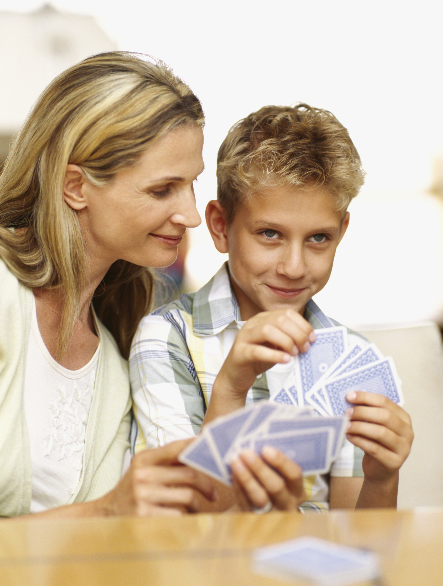 high low card game