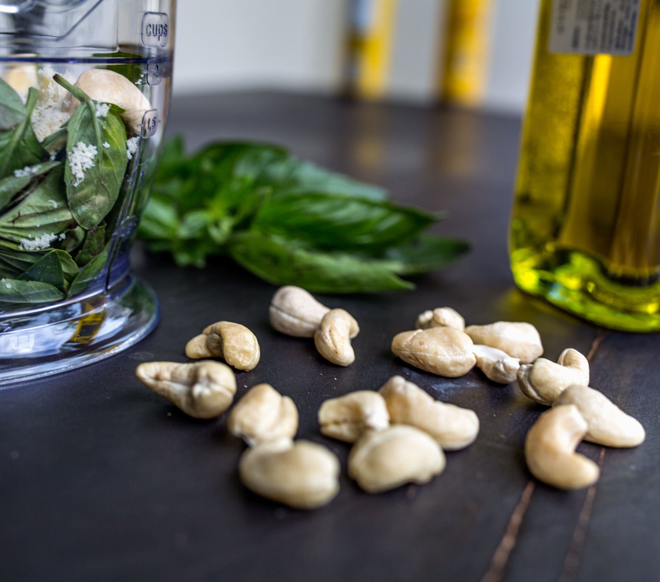 Can You Eat Raw Hazelnuts? Healthfully