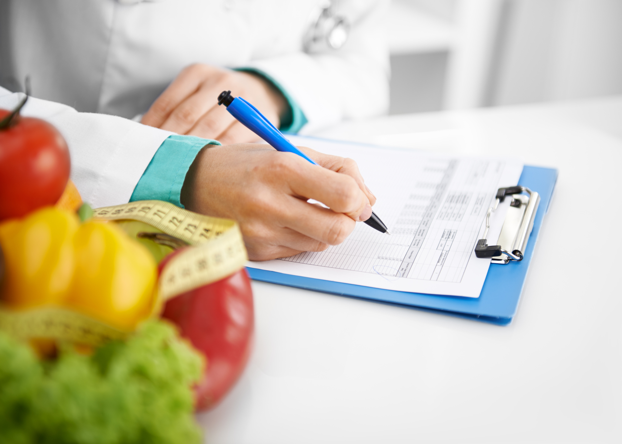 Types of Jobs As a Nutritionist Healthfully