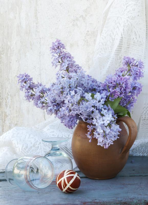 How do I Protect Wood Painted Tabletops? Home Guides SF Gate