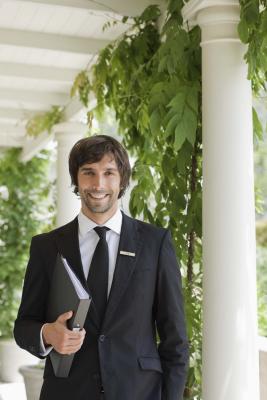job description of a restaurant hospitality food chief operating officer job description